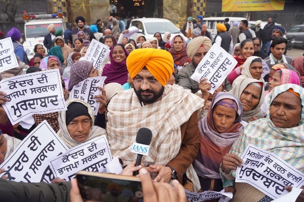 ਵੀ ਬੀ-ਜੀ ਰਾਮ ਜੀ ਗਰੀਬ ਪਰਿਵਾਰਾਂ ਤੋਂ ਰੋਟੀ ਖੋਹਣਗੇ ਅਤੇ ਪਿੰਡਾਂ ਨੂੰ ਤਬਾਹ ਕਰ ਦੇਣਗੇ: ਤਰੁਣਪ੍ਰੀਤ ਸਿੰਘ ਸੋਂਦ
