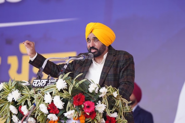 ਭਗਵੰਤ ਮਾਨ ਸਰਕਾਰ ਨੇ ਨਵਾਂ ਮਾਪਦੰਡ ਕੀਤਾ ਸਥਾਪਤ, 16 ਮਾਰਚ, 2022 ਤੋਂ ਔਸਤਨ ਰੋਜ਼ਾਨਾ 45 ਨੌਜਵਾਨਾਂ ਨੂੰ ਸਰਕਾਰੀ ਨੌਕਰੀਆਂ ਪ੍ਰਦਾਨ ਕੀਤੀਆਂ