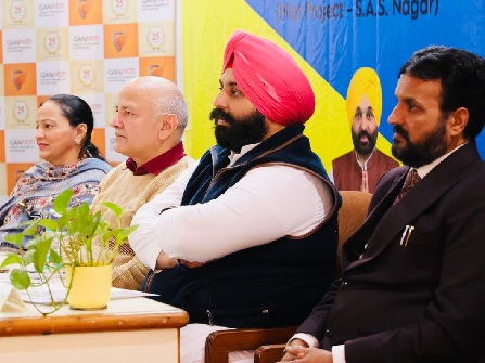 ਸਰਕਾਰੀ ਸਕੂਲਾਂ ਨੇ ਵਿਦਿਆਰਥੀਆਂ ਦੇ ਸਰਬਪੱਖੀ ਵਿਕਾਸ ਲਈ ਮੈਡੀਟੇਸ਼ਨ ਨੂੰ ਅਪਣਾਇਆ: ਹਰਜੋਤ ਬੈਂਸ