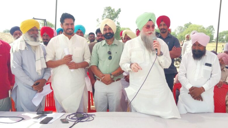 ਸਪੀਕਰ ਸੰਧਵਾਂ ਨੇ ਪਿੰਡ ਖਾਰਾ ਵਿਖੇ ਇੱਕ ਰੋਜ਼ਾ ਕ੍ਰਿਕਟ ਟੂਰਨਾਮੈਂਟ ਵਿੱਚ ਕੀਤੀ ਸ਼ਿਰਕਤ