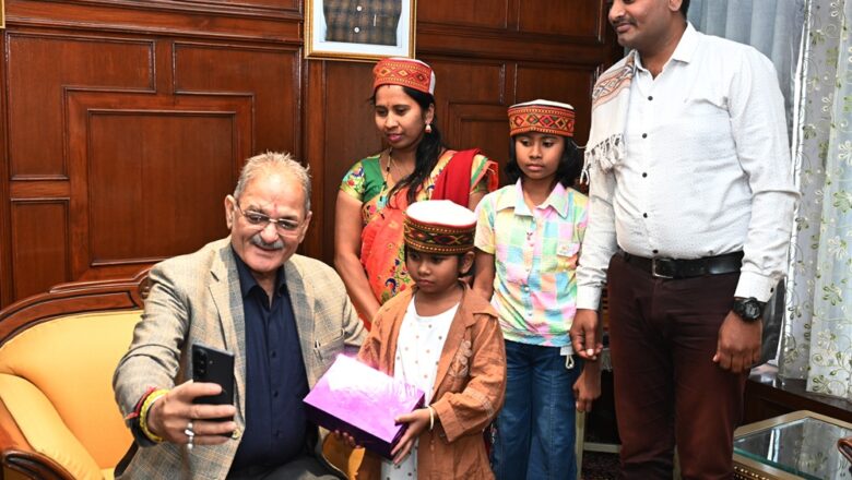 लोक भवन में गुजरात और महाराष्ट्र के स्थापना दिवस आयोजित
