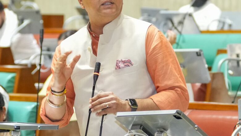 ਮਜ਼ਦੂਰ ਸਾਡੇ ਵਿਕਾਸ ਦੀ ਨੀਂਹ, ਅਮਨ ਅਰੋੜਾ ਵੱਲੋਂ ਮਈ-ਦਿਵਸ ‘ਤੇ ਕਾਮਿਆਂ ਦੀ ਕਿਰਤ ਨੂੰ ਸਲਾਮ