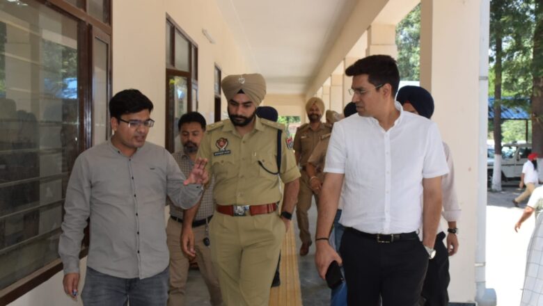ਡਿਪਟੀ ਕਮਿਸ਼ਨਰ ਅਤੇ ਐਸਐਸਪੀ ਵੱਲੋਂ ਨੰਗਲ ਵਿੱਚ ਪੋਲਿੰਗ ਤਿਆਰੀਆਂ ਦਾ ਜਾਇਜ਼ਾ
