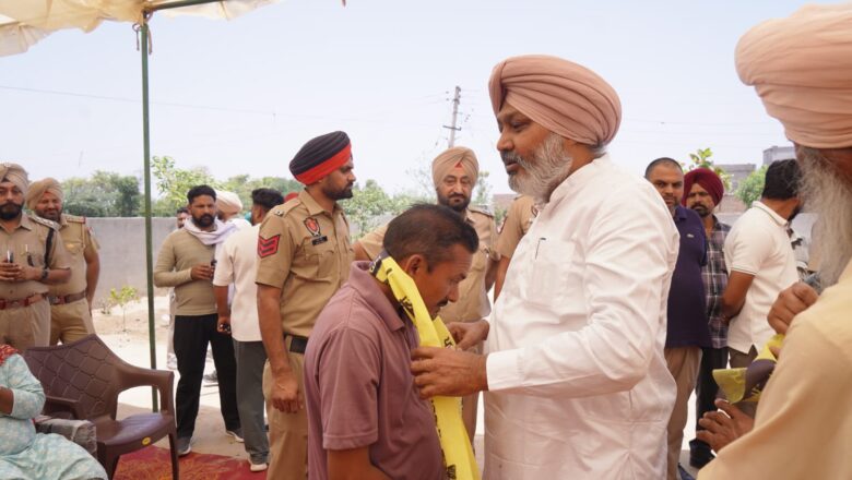ਵਿੱਤ ਮੰਤਰੀ ਹਰਪਾਲ ਸਿੰਘ ਚੀਮਾ ਦੀ ਕਾਰਗੁਜ਼ਾਰੀ ਅਤੇ “ਆਪ” ਸਰਕਾਰ ਦੀਆਂ ਲੋਕ ਪੱਖੀ ਨੀਤੀਆਂ ਤੋਂ ਪ੍ਰਭਾਵਿਤ ਹੋ ਕੇ ਪਿੰਡ ਚੰਗਾਲੀ ਵਾਲਾ ਦੇ 45 ਪਰਿਵਾਰ ਆਮ ਆਦਮੀ ਪਾਰਟੀ ਵਿੱਚ ਸ਼ਾਮਲ