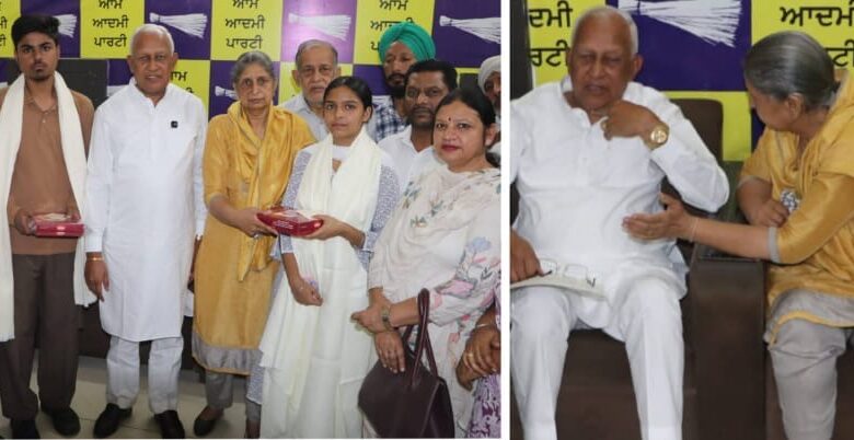 ਕੈਬਿਨਟ ਮੰਤਰੀ ਗੋਇਲ ਵੱਲੋਂ ਮੈਰਿਟ ਵਿੱਚ ਆਉਣ ਵਾਲੇ ਵਿਦਿਆਰਥੀ ਸਨਮਾਨਿਤ