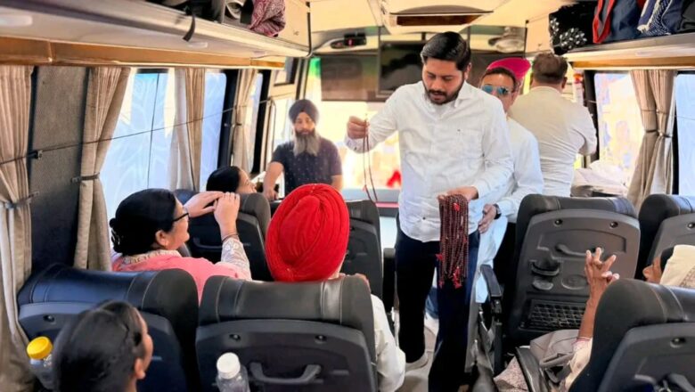 ਵਿਧਾਇਕ ਸ਼ੈਰੀ ਕਲਸੀ ਨੇ ‘ਮੁੱਖ ਮੰਤਰੀ ਤੀਰਥ ਯਾਤਰਾ’ ਤਹਿਤ ਵਾਰਡ ਨੰਬਰ 12 ਤੋਂ ਸ਼ਰਧਾਲੂਆਂ ਦੀ 16 ਵੀ ਬੱਸ ਰਵਾਨਾ ਕੀਤੀ