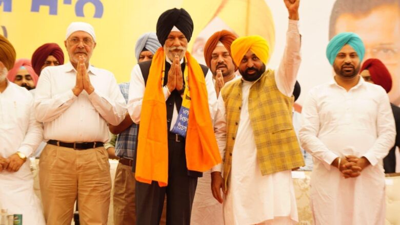 ਸਾਬਕਾ ਮੰਤਰੀ ਸੁਰਜੀਤ ਸਿੰਘ ਰੱਖੜਾ ਆਮ ਆਦਮੀ ਪਾਰਟੀ ਵਿੱਚ ਹੋਏ ਸ਼ਾਮਲ