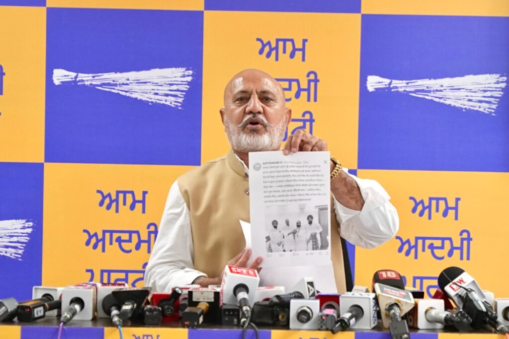 Press note image 1 (9)