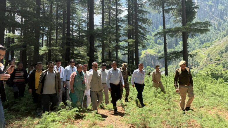 हिमाचल के सबसे दुर्गम क्षेत्र बड़ा भंगाल में मसीहा बनकर पहुंचे मुख्यमंत्री सुक्खू