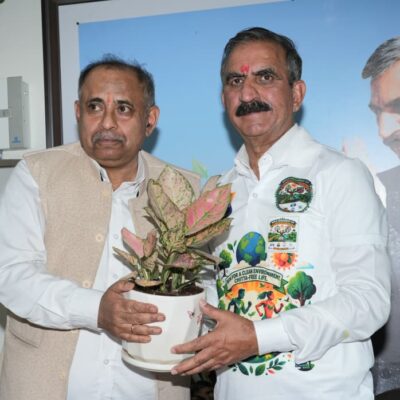 मुख्यमंत्री ने चिनार वृक्षारोपण अभियान के प्रथम चरण का शुभारंभ किया