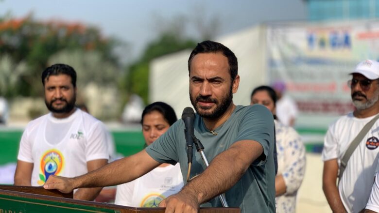 ਅੰਤਰਰਾਸ਼ਟਰੀ ਯੋਗ ਦਿਵਸ: ਸੈਂਕੜੇ ਬਰਨਾਲਾ ਵਾਸੀਆਂ ਨੇ ਕੀਤਾ ਯੋਗ