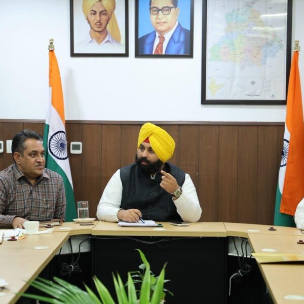ਸਥਾਨਕ ਸਰਕਾਰਾਂ ਮੰਤਰੀ ਹਰਜੋਤ ਸਿੰਘ ਬੈਂਸ ਵੱਲੋਂ ਟ੍ਰਾਈਸਿਟੀ ਨਾਲ ਲਗਦੇ ਕਸਬਿਆਂ ਵਿੱਚ ਸ਼ਹਿਰੀ ਬੁਨਿਆਦੀ ਢਾਂਚੇ ਸਬੰਧੀ ਵੱਖ-ਵੱਖ ਪ੍ਰਾਜੈਕਟਾਂ ਦਾ ਐਲਾਨ