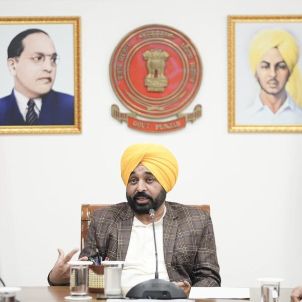 ਕੇਂਦਰ ਸਰਕਾਰ ਪੰਜਾਬ ਨੂੰ ਵਿਸ਼ੇਸ਼ ਸ਼੍ਰੇਣੀ ਦਾ ਦਰਜਾ ਅਤੇ ਸਰਹੱਦੀ ਖੇਤਰਾਂ ਲਈ ਵਿਸ਼ੇਸ਼ ਪੈਕੇਜ ਦੇਵੇ-ਮੁੱਖ ਮੰਤਰੀ ਭਗਵੰਤ ਸਿੰਘ ਮਾਨ