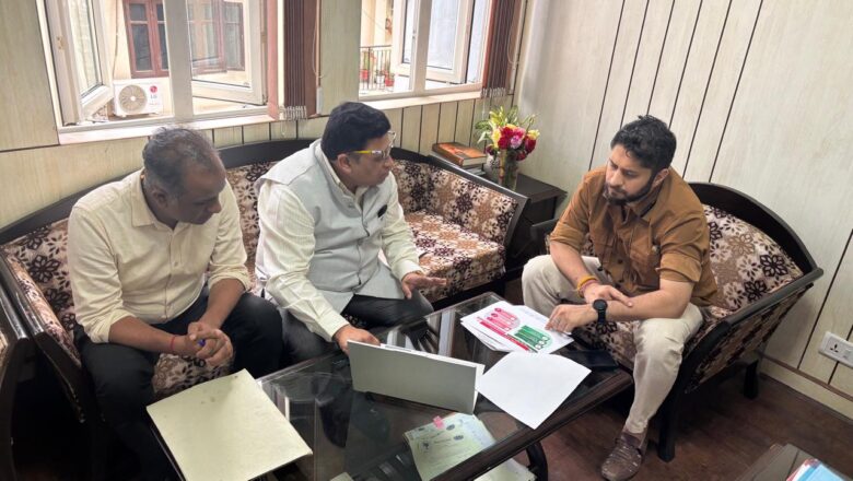एड्स सुरक्षा अभियान से लोगों को जोड़ने और 95-95-99 लक्ष्यों को हासिल करने पर जिला-स्तरीय बैठक आयोजित, उपायुक्त ने की अध्यक्षता