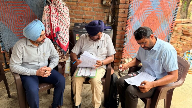 ਡਾ. ਕਰਨਵੀਰ ਸਿੰਘ ਨੇ ਭਰੇ ਹੋਏ ਗਣਨਾ ਫਾਰਮ ਇਕੱਤਰ ਕੀਤੇ ਜਾਣ ਦੇ ਕੰਮ ਦਾ ਲਿਆ ਜਾਇਜ਼ਾ