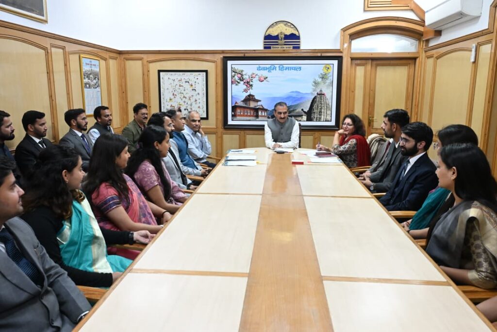 HAS Probationers call on CM (4)