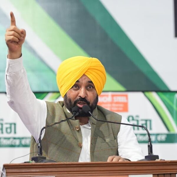 ਮੁੱਖ ਮੰਤਰੀ ਭਗਵੰਤ ਸਿੰਘ ਮਾਨ ਨੇ ਭਾਰਤ ਦੇ ਆਪਣੀ ਕਿਸਮ ਦਾ ਪਹਿਲੇ 1,116 ਕਰੋੜ ਰੁਪਏ ਦੀ ਲਾਗਤ ਵਾਲੇ ਵਰਧਮਾਨ-ਆਈਚੀ ਸਟੀਲ ਫੋਰਜਿੰਗ ਪਲਾਂਟ ਦਾ ਨੀਂਹ ਪੱਥਰ ਰੱਖਿਆ, 500 ਨੌਜਵਾਨਾਂ ਨੂੰ ਮਿਲੇਗਾ ਸਿੱਧਾ ਰੋਜ਼ਗਾਰ