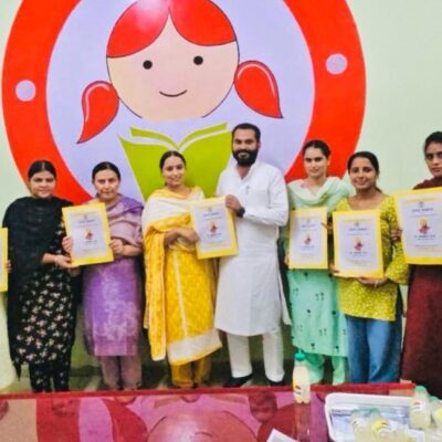 ਫਾਜ਼ਿਲਕਾ ਦੇ ਵਿਧਾਇਕ ਨੇ ਇਸਤਰੀ ਤੇ ਬਾਲ ਵਿਕਾਸ ਵਿਭਾਗ ਵੱਲੋਂ ਭਰਤੀ ਆਂਗਣਵਾੜੀ ਵਰਕਰਾਂ ਨੂੰ ਦਿੱਤੇ ਨਿਯੁਕਤੀ ਪੱਤਰ