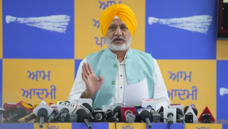 ਬਾਦਲ ਦਾ ‘ਧਰਮ ਯੁੱਧ ਮੋਰਚਾ’ ਦਾ ਐਲਾਨ ਪੰਜਾਬੀਆਂ ਨੂੰ ਗੁੰਮਰਾਹ ਕਰਨ ਲਈ ਸਿਰਫ਼ ਇੱਕ ਸਿਆਸੀ ਡਰਾਮਾ ਹੈ: ਬਲਤੇਜ ਪੰਨੂ
