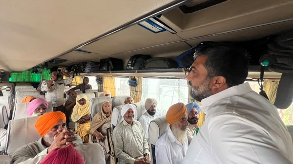 ਵਿਧਾਇਕ ਜਗਦੀਪ ਕੰਬੋਜ ਗੋਲਡੀ ਨੇ ਤੀਰਥ ਯਾਤਰਾ ਲਈ ਪਿੰਡ ਇਸਲਾਮ ਵਾਲਾ ਤੇ ਘੱਟਿਆ ਵਾਲਾ ਜੱਟਾਂ ਤੋਂ ਸ਼ਰਧਾਲੂਆਂ ਦੀਆਂ 3 ਬੱਸਾਂ ਕੀਤੀਆਂ ਰਵਾਨਾ