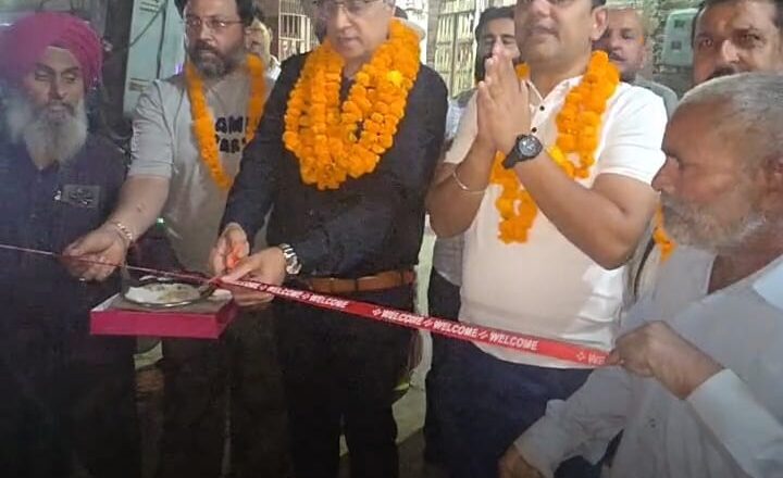 ਦੀਵਾਲੀ ਤੋਂ ਪਹਿਲਾਂ ਕੇਂਦਰੀ ਵਿਧਾਨ ਸਭਾ ਹਲਕਾ ਸਟਰੀਟ ਲਾਈਟਾਂ ਨਾਲ ਰੌਸ਼ਨ ਕੀਤਾ ਜਾ ਰਿਹਾ ਹੈ: ਵਿਧਾਇਕ ਡਾ. ਅਜੈ ਗੁਪਤਾ