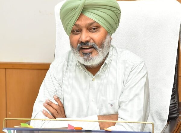 ਭਗਵੰਤ ਮਾਨ ਸਰਕਾਰ ਨੇ ‘ਬਿੱਲ ਲਿਆਓ ਇਨਾਮ ਪਾਓ’ ਸਕੀਮ ਵਿੱਚ ਕੀਤਾ ਵਾਧਾ; ਸਕੀਮ ਤਹਿਤ 9.40 ਕਰੋੜ ਰੁਪਏ ਦੇ ਜੁਰਮਾਨੇ ਦੇ ਨੋਟਿਸ ਜਾਰੀ, 7.31 ਕਰੋੜ ਰੁਪਏ ਵਸੂਲੇ: ਹਰਪਾਲ ਸਿੰਘ ਚੀਮਾ
